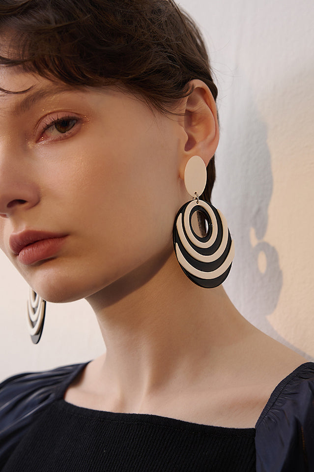 Geometric Drop Earrings | Dress In Beauty