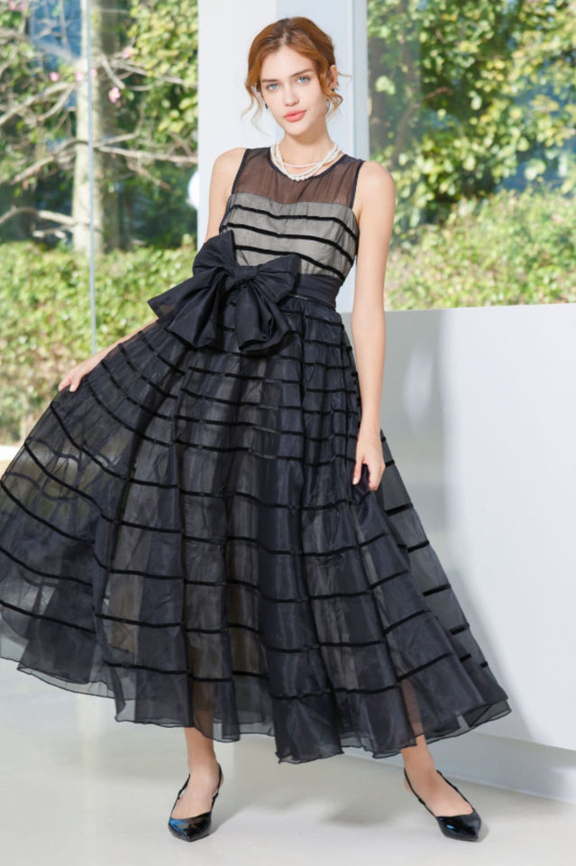 Crew Neck Bow Tie Maxi Dress | Dress In Beauty