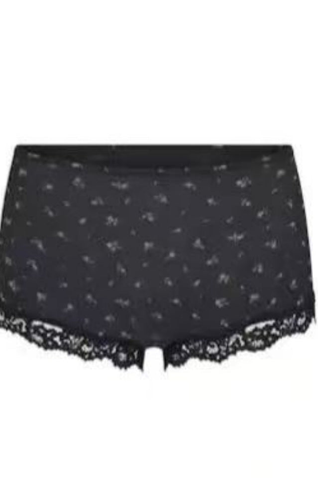 FITS EVERYBODY Lace Set | Dress In Beauty