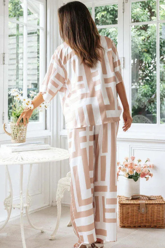 Women's White Satin Geometric Print Lounge Set - View 8 | WEUXS