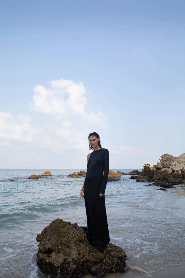 Angelou Black Backless Chain Maxi Dress | Dress In Beauty