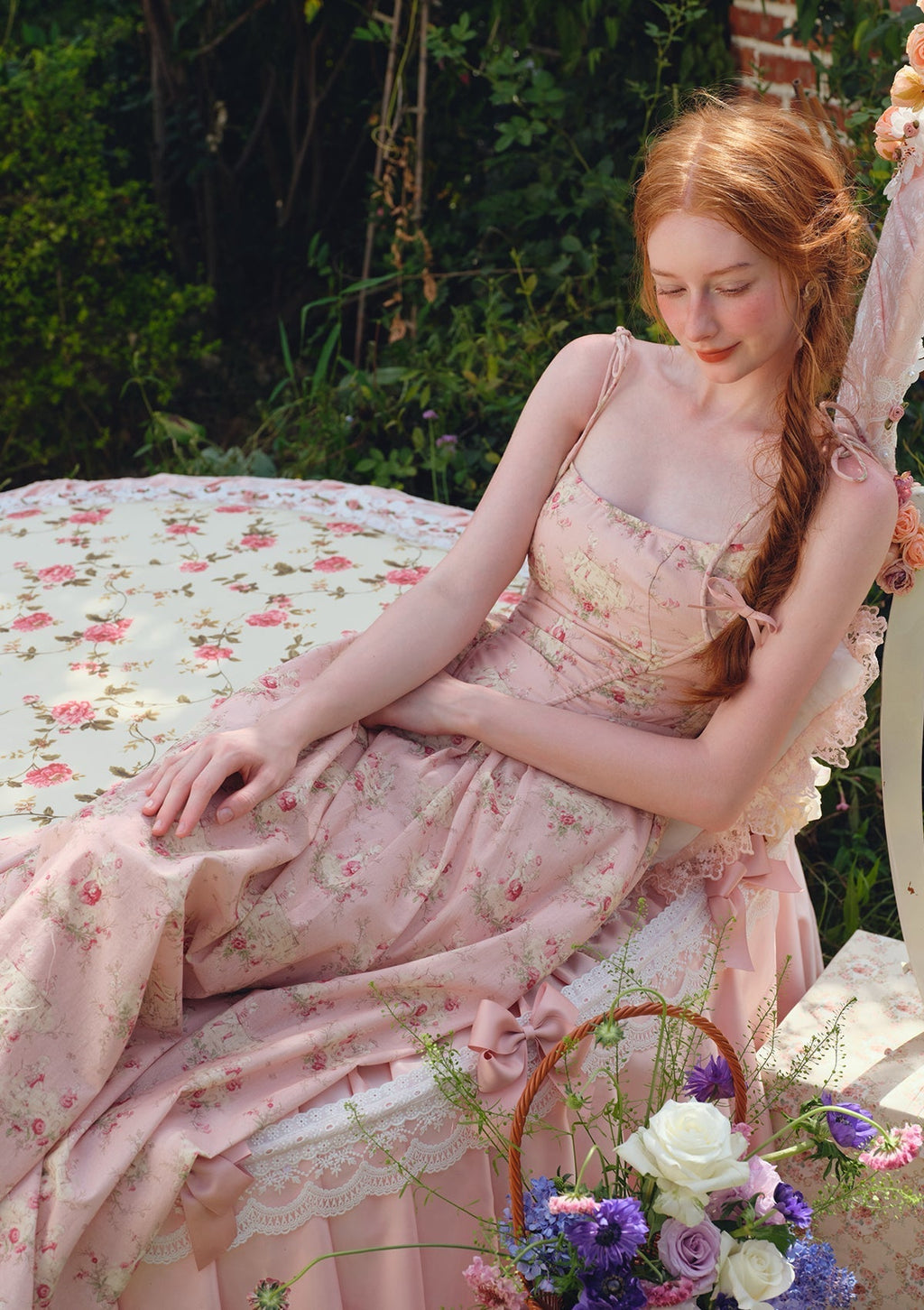 Floral print A-line dress with lace-up back and spaghetti straps - View 7 | WEUXS