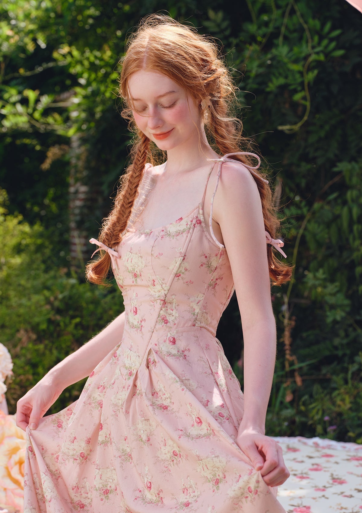 Floral print A-line dress with lace-up back and spaghetti straps - View 8 | WEUXS