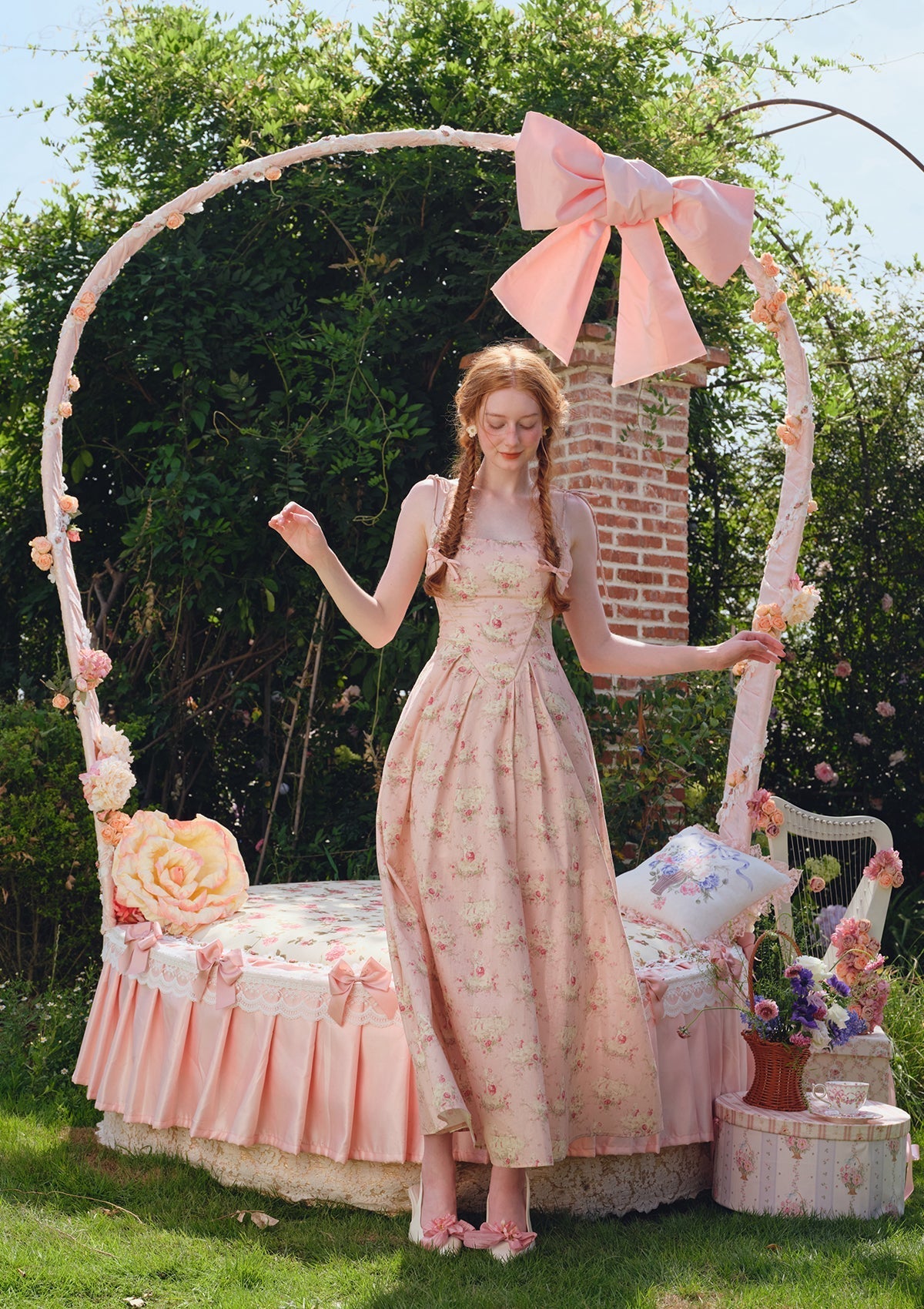 Floral print A-line dress with lace-up back and spaghetti straps - View 10 | WEUXS