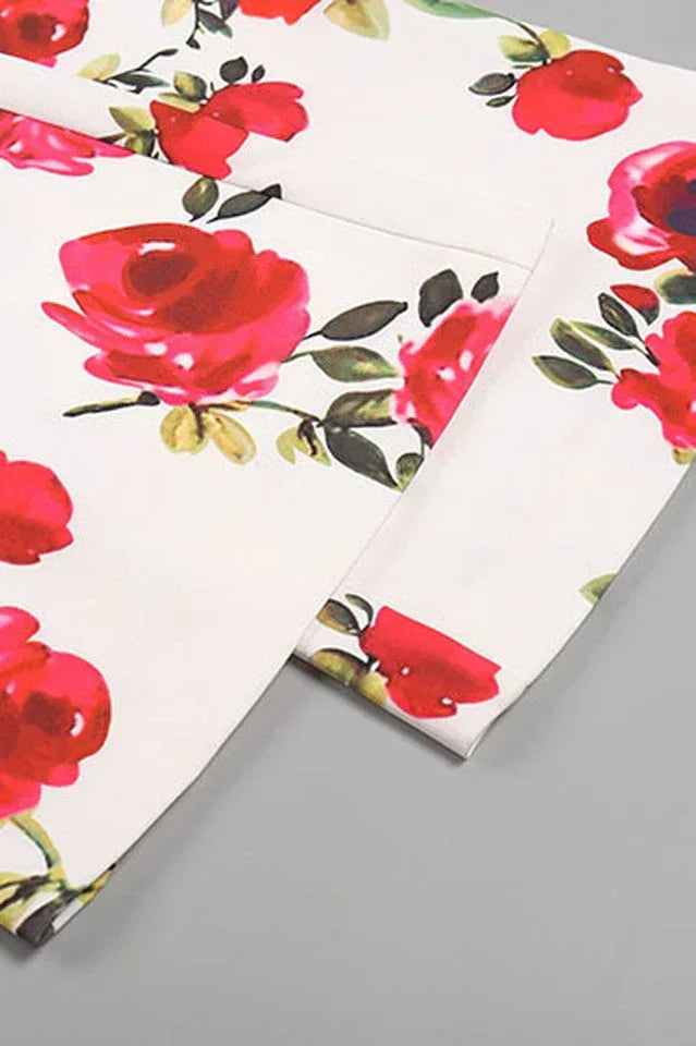 White three-piece women's suit with red roses, featuring a single-breasted blazer with notched lapels and flared trousers. - View 17 | WEUXS