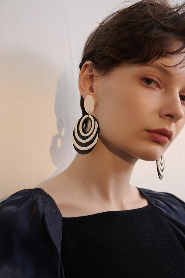 Geometric Drop Earrings | Dress In Beauty