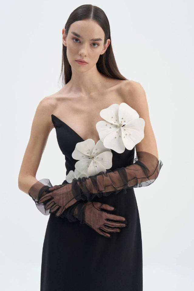 White Flower Embellished Maxi Dress | Dress In Beauty