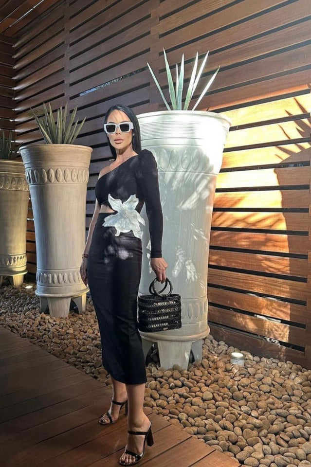 Angelica One-Shoulder Flower Appliqué Dress | Dress In Beauty