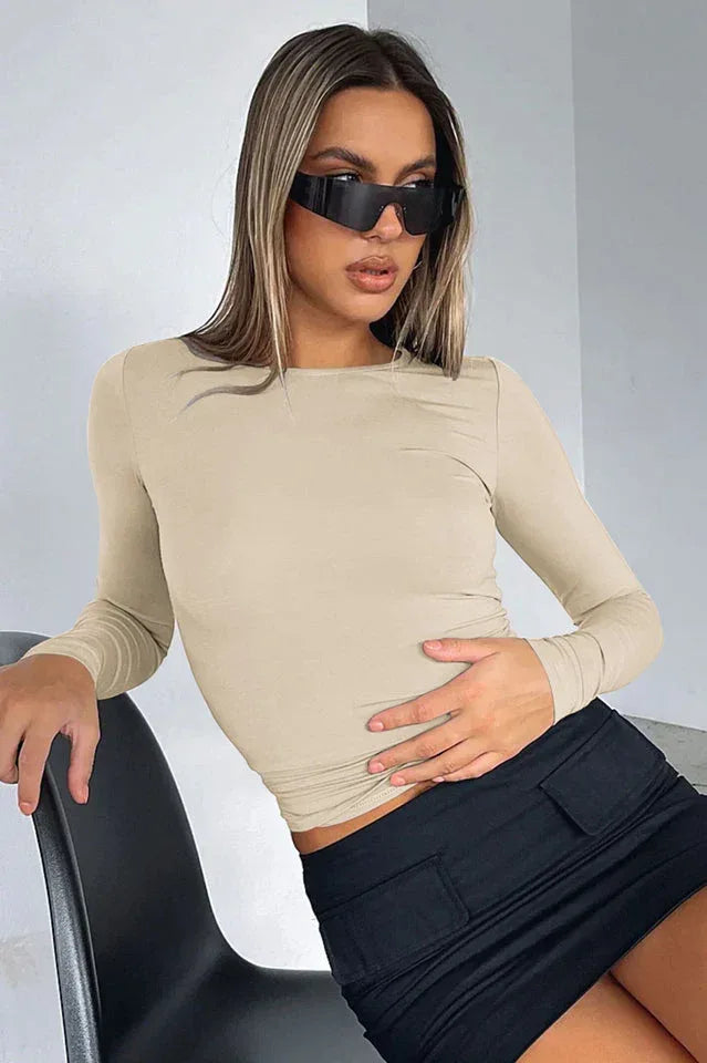 Women's long sleeve crew neck top with ruched side detail - View 9 | WEUXS