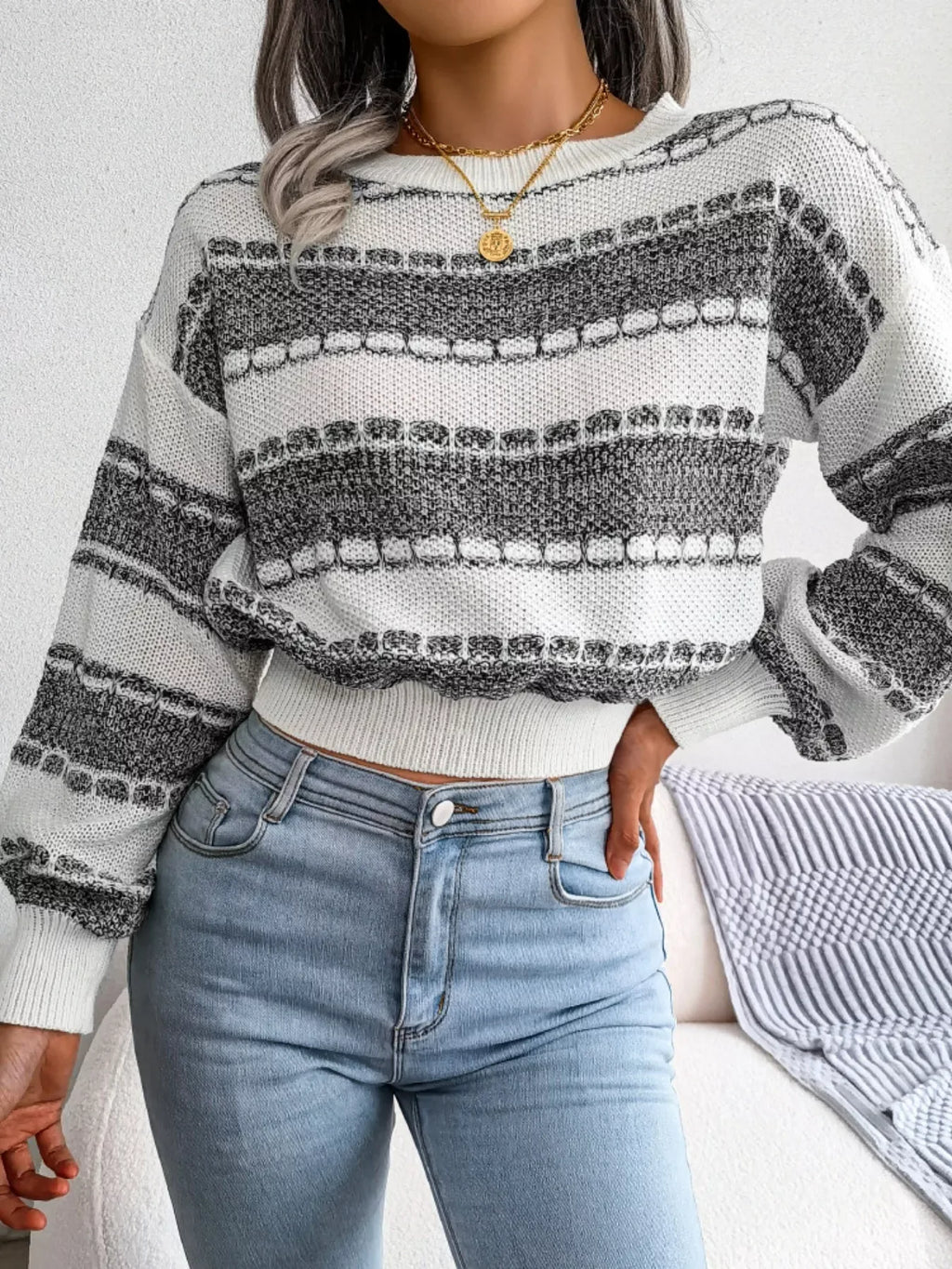 Textured Striped Knit Sweater - View 11 | WEUXS