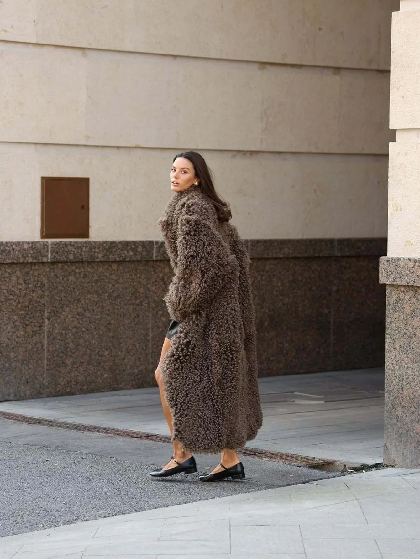 Elegant Pure Color Faux Fur Long Coat - WEUXS