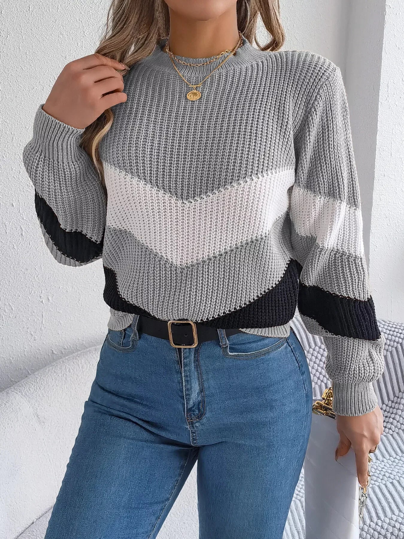 Women's Color Block Chevron Knit Sweater - WEUXS