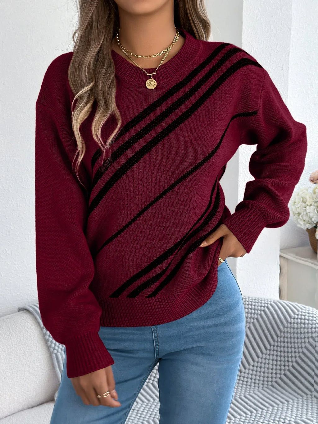 Diagonal stripe knit crewneck sweater - View 6 | WEUXS
