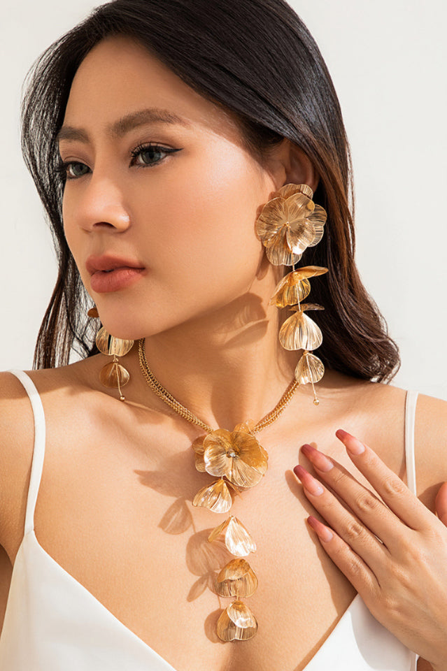 Floral Tassel Earrings & Necklace Set | Dress In Beauty