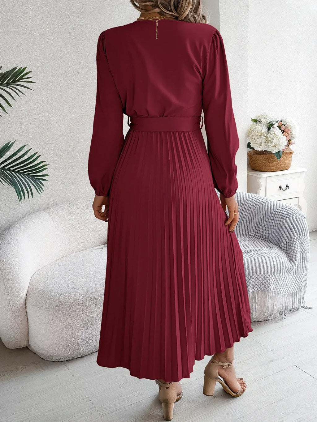 Vintage Khaki V-Neck Pleated Maxi Dress - WEUXS