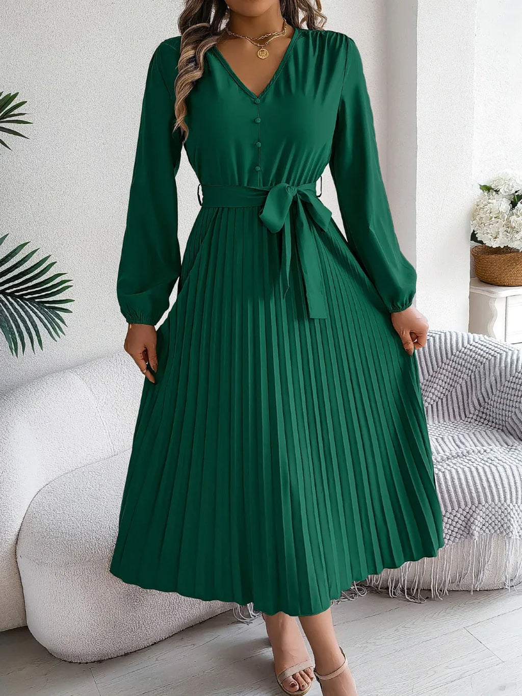 Vintage Khaki V-Neck Pleated Maxi Dress - View 13 | WEUXS