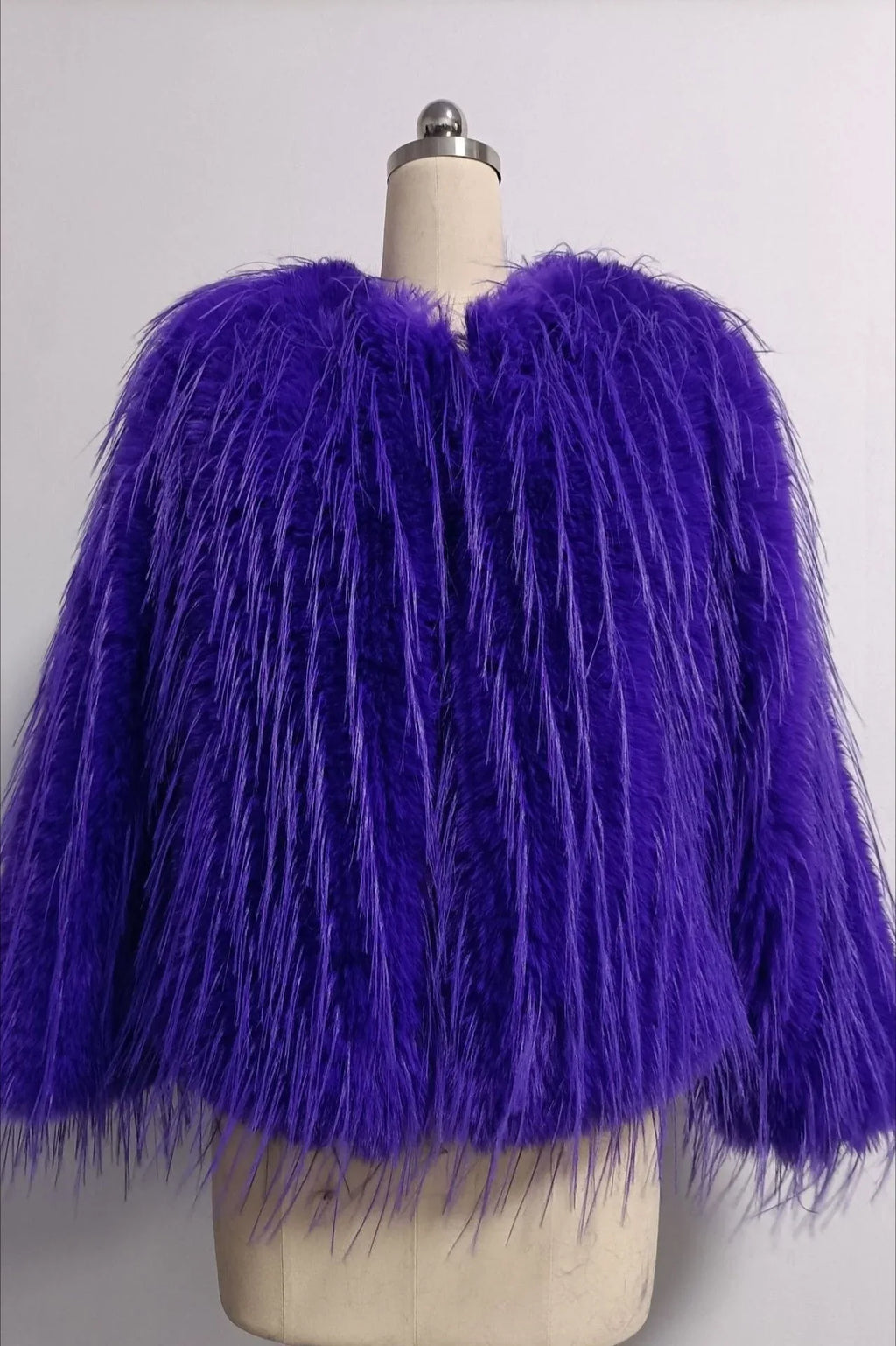 Faux feather cropped jacket - View 6 | WEUXS