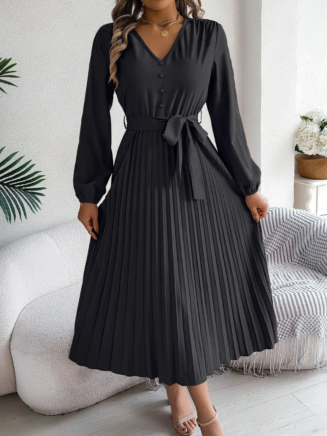 Vintage Khaki V-Neck Pleated Maxi Dress - View 25 | WEUXS