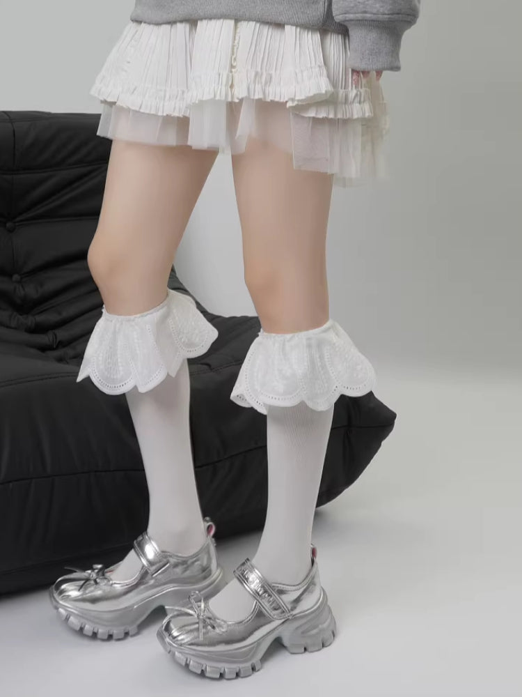 Ruffled Lace Knee High Socks - View 9 | WEUXS