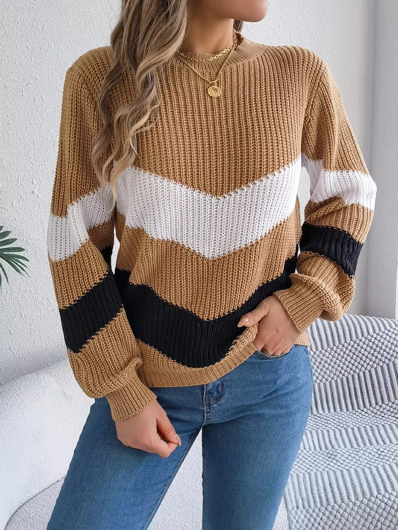 Women's Color Block Chevron Knit Sweater - WEUXS
