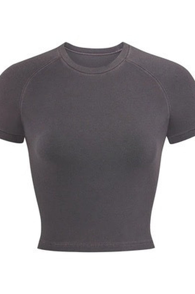 New Vintage Cropped Raglan T-Shirt | Dress In Beauty