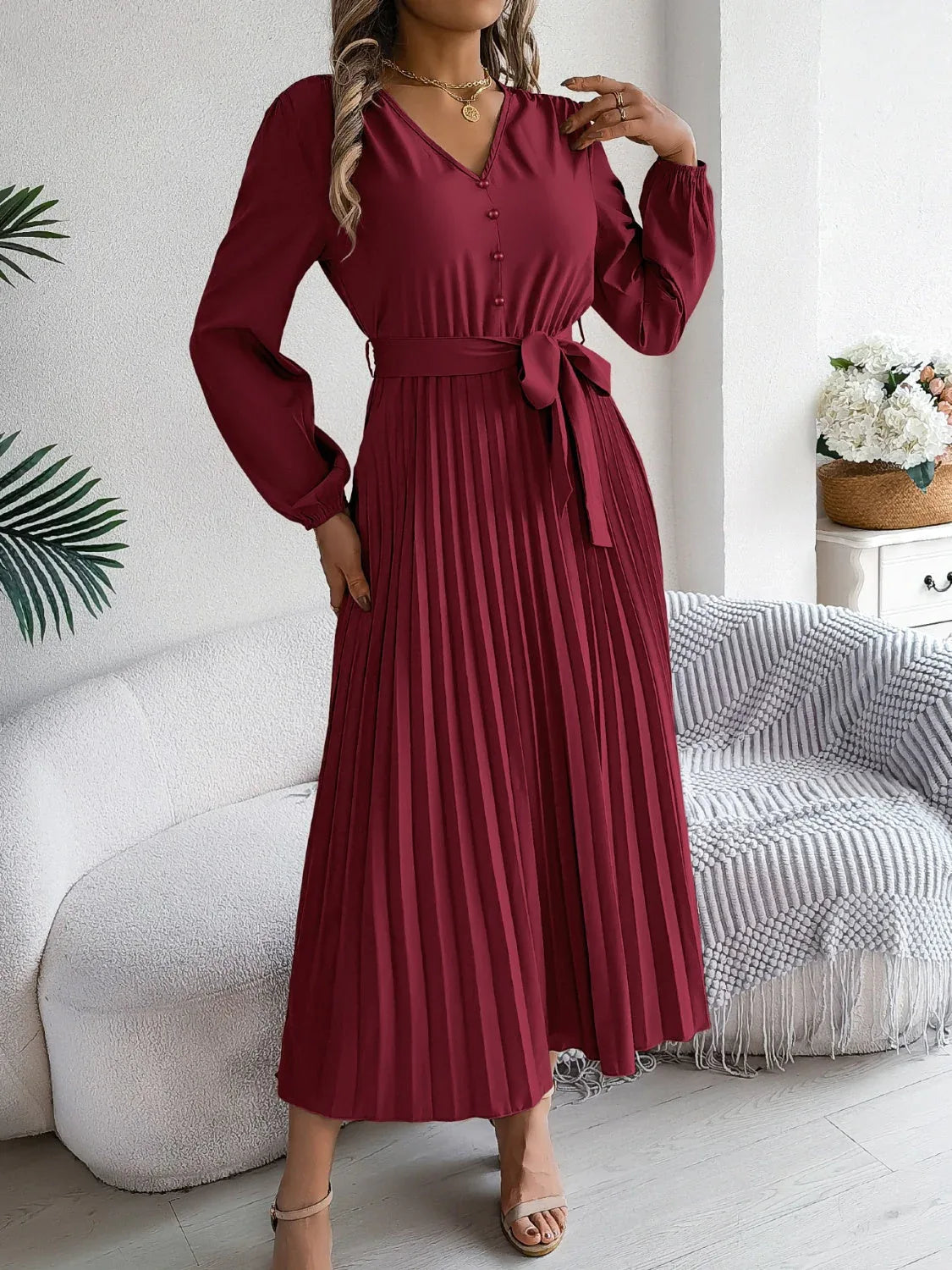 Vintage Khaki V-Neck Pleated Maxi Dress - WEUXS