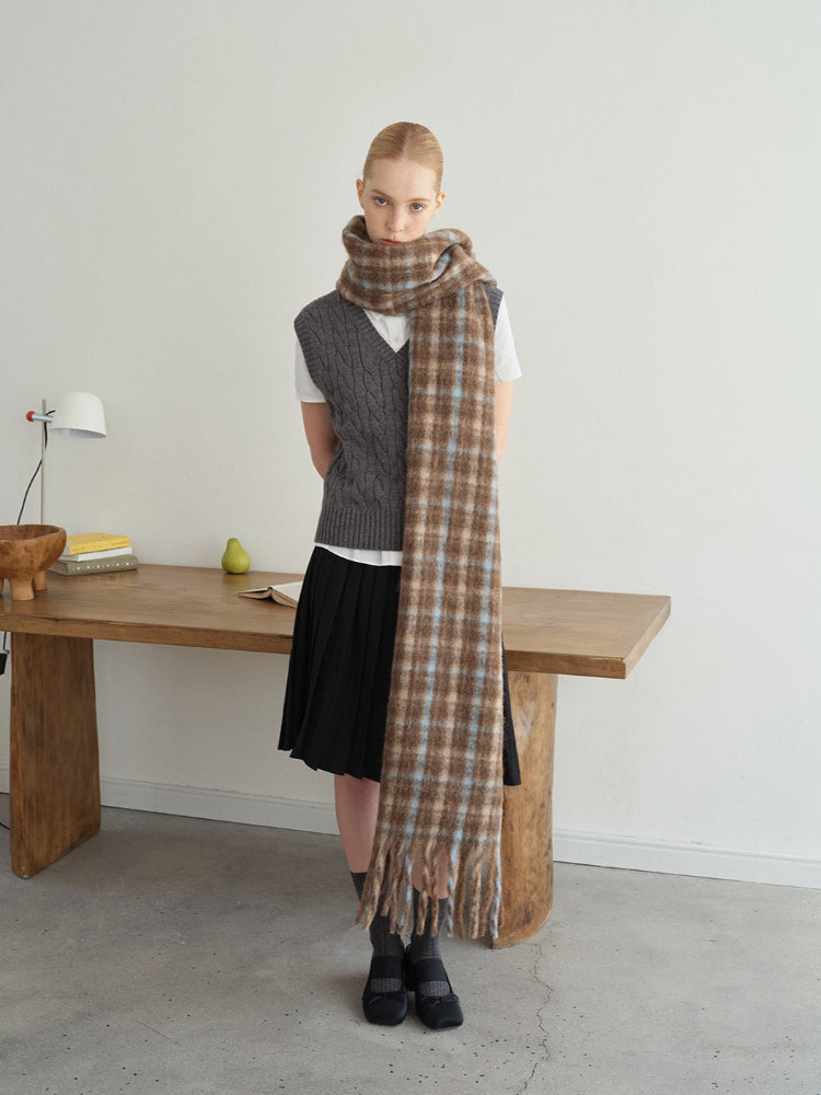 Oversized Plaid Wool Blend Scarf with Fringe - View 6 | WEUXS
