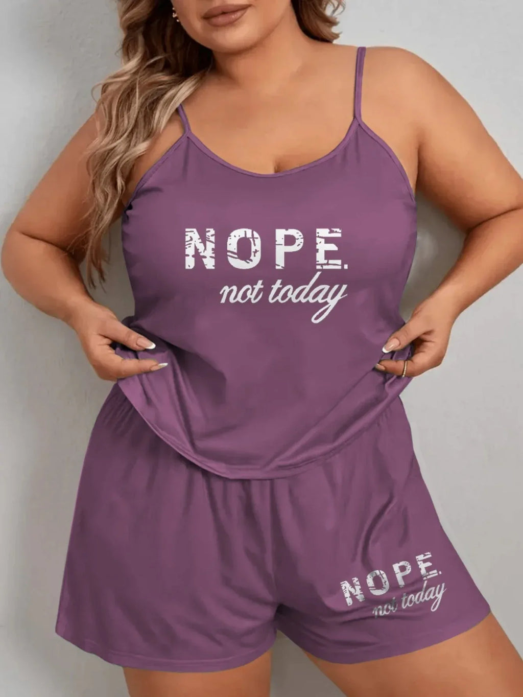 Plus Size Graphic Cami & Shorts Loungewear Set - View 7 | WEUXS