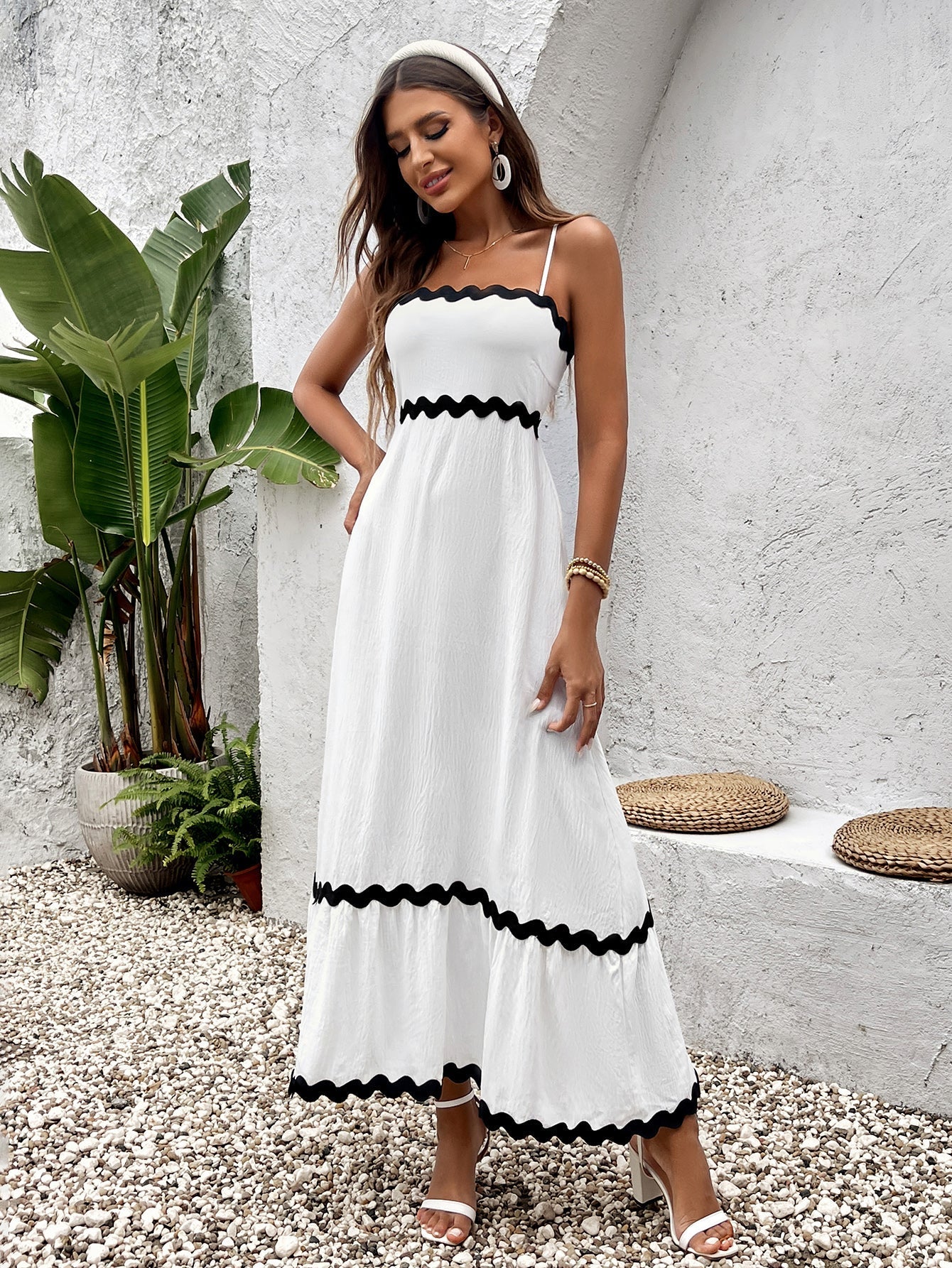 Midi Dress with Scalloped Trim - View 15 | WEUXS