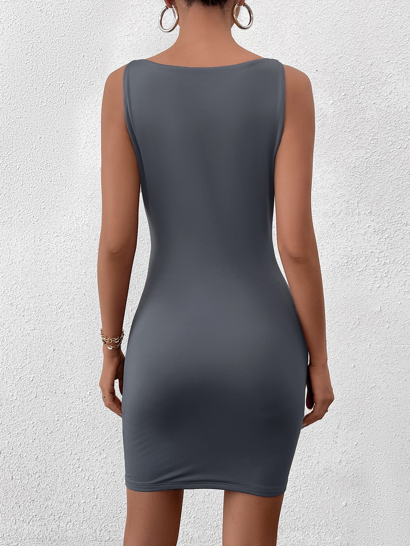 ruched crew neck bodycon solid dress#color_darkgrey