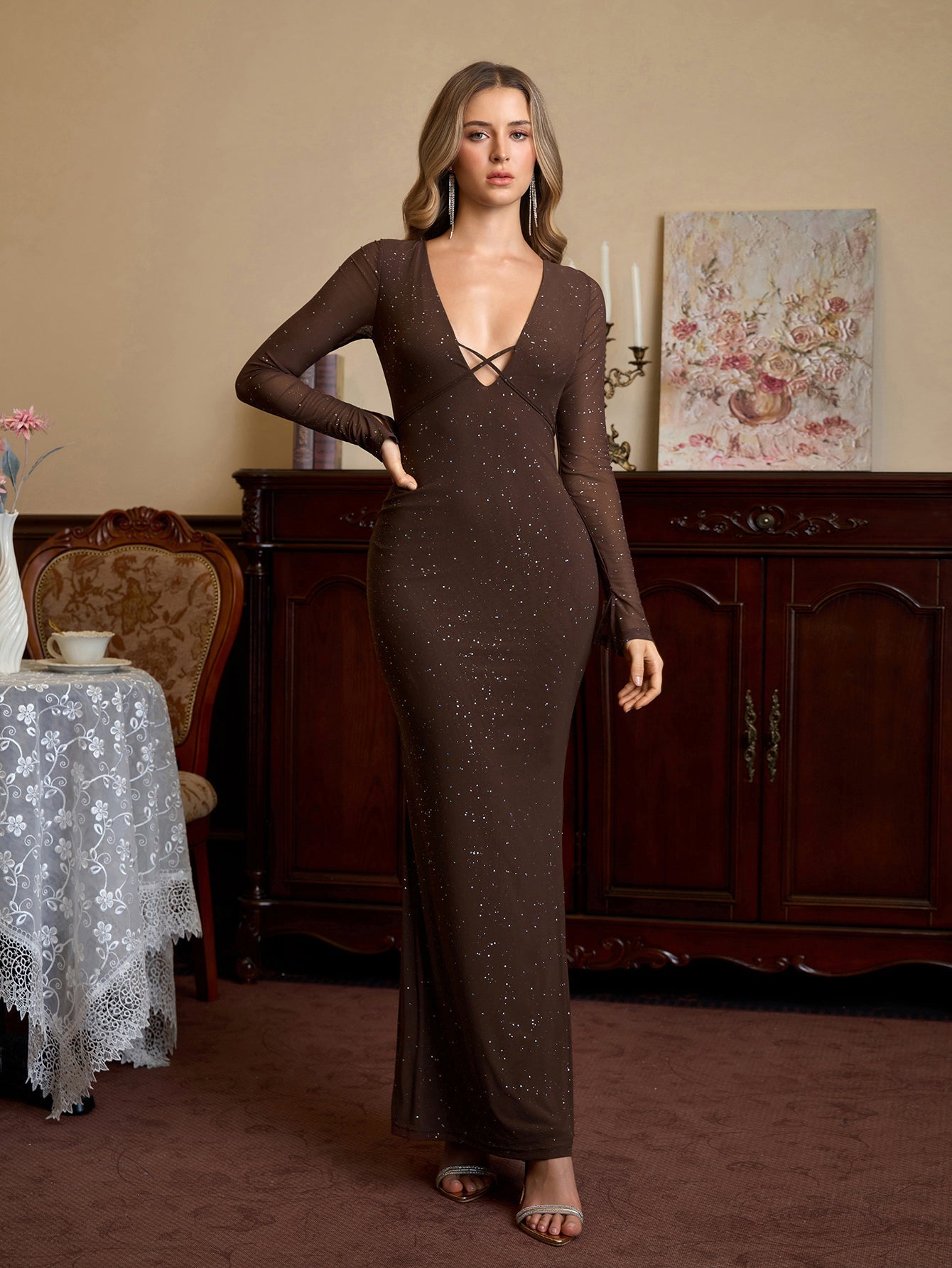 Black glitter maxi dress with V-neckline and tie back - View 13 | WEUXS