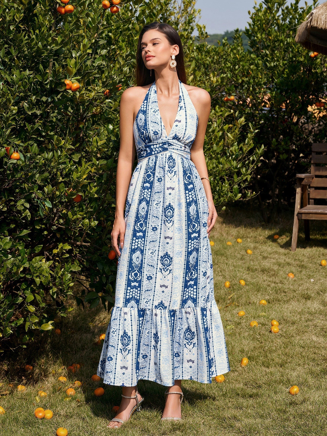 Floral maxi dress with halter neckline and tiered hem - View 6 | WEUXS
