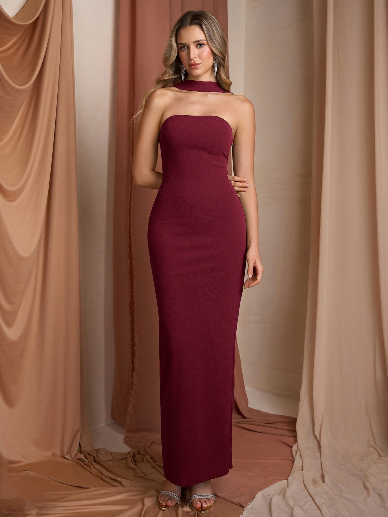 Halter neck long evening dress - View 23 | WEUXS