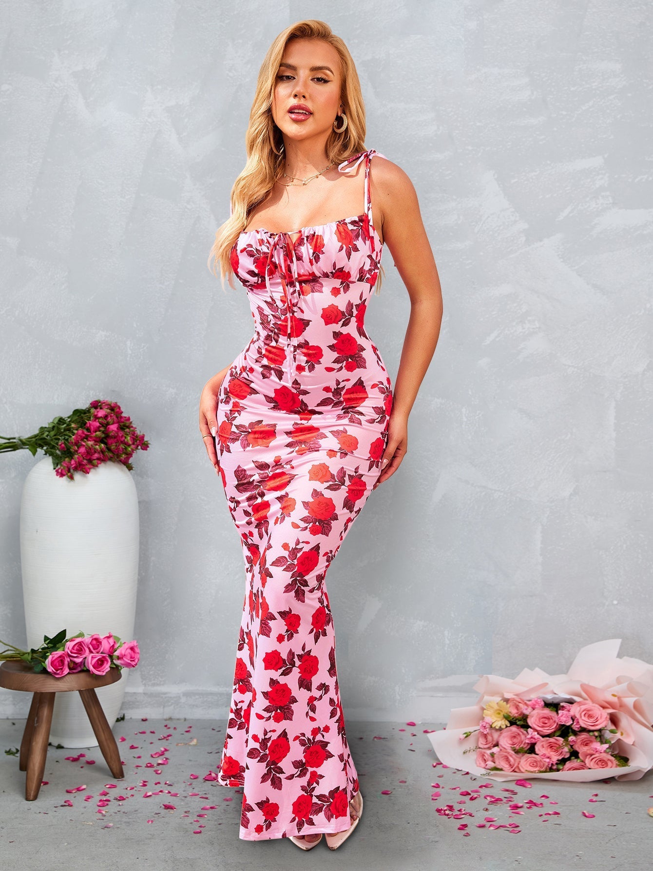 Petite floral maxi dress with tie front and sweetheart neckline - View 23 | WEUXS