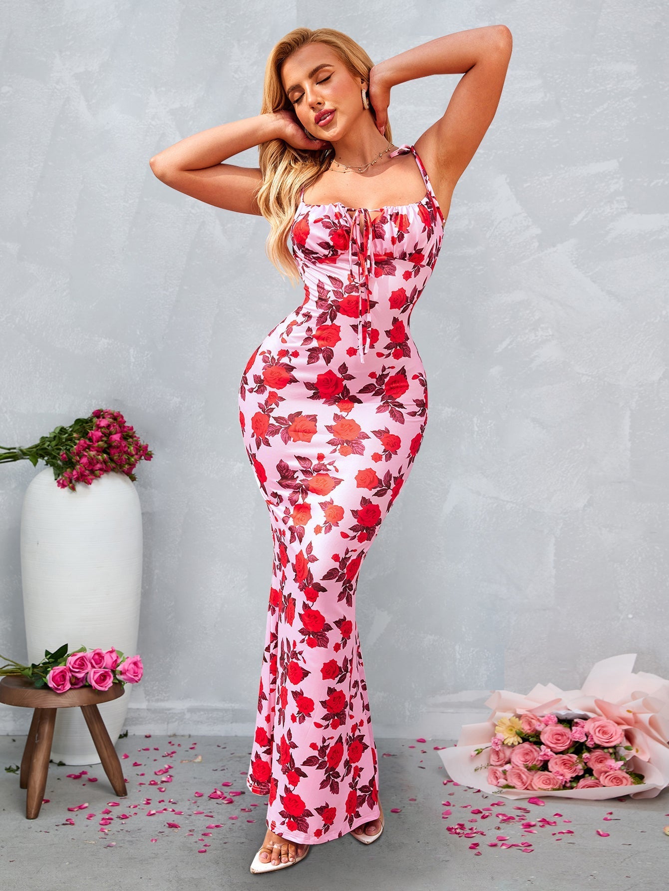 Petite floral maxi dress with tie front and sweetheart neckline - View 19 | WEUXS