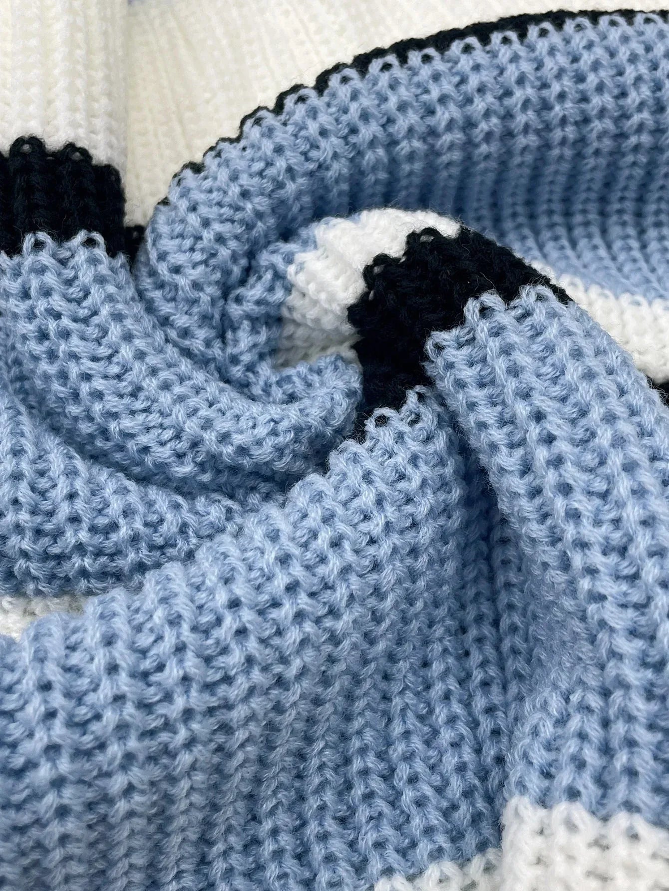 Striped V-Neck Knit Pullover - View 7 | WEUXS