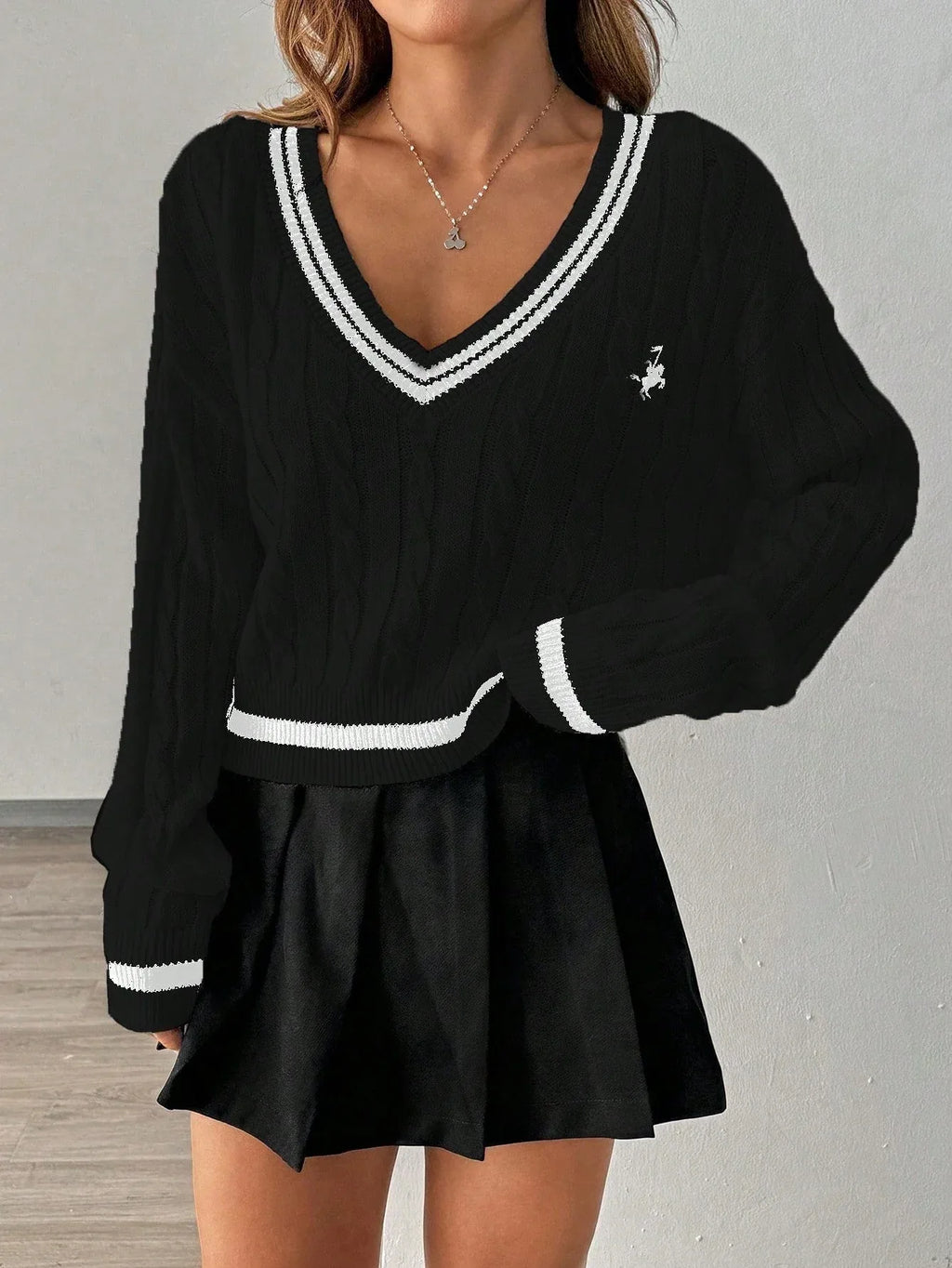 Ivy League V-Neck Cable Knit Sweater - WEUXS
