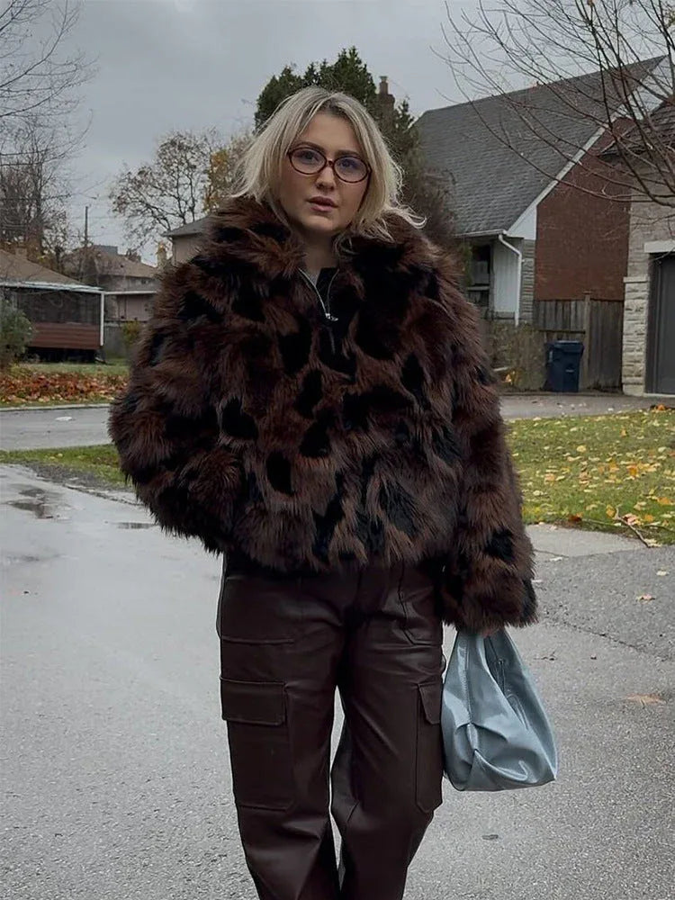 Faux fur cropped jacket with animal print - View 9 | WEUXS