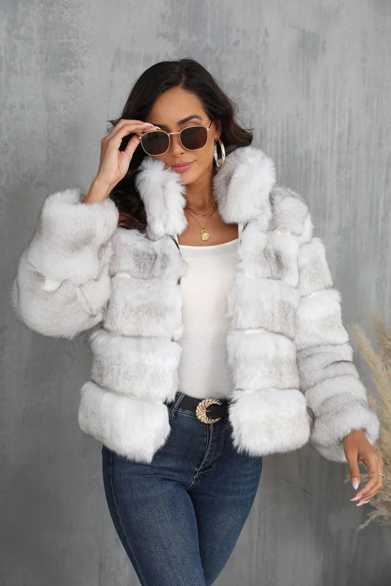 White faux fox fur cropped jacket with stand-up collar - View 7 | WEUXS
