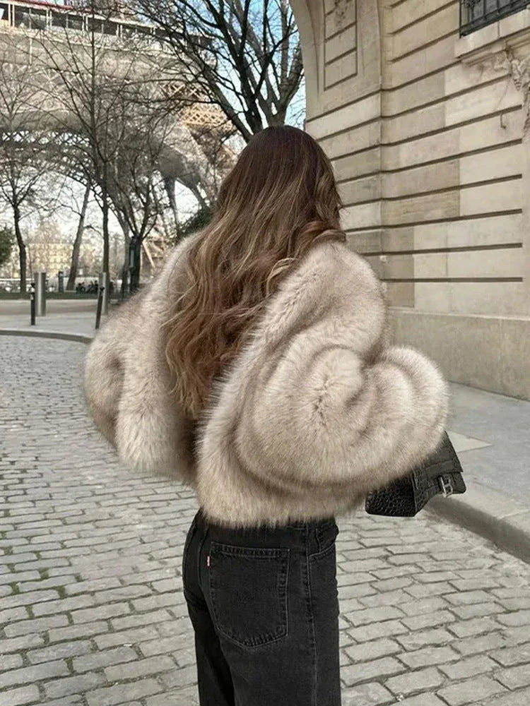 Oversized shaggy faux fur hooded jacket - View 9 | WEUXS