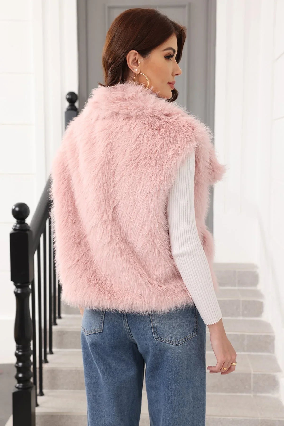 Oversized Lapel Faux Fur Vest - View 27 | WEUXS