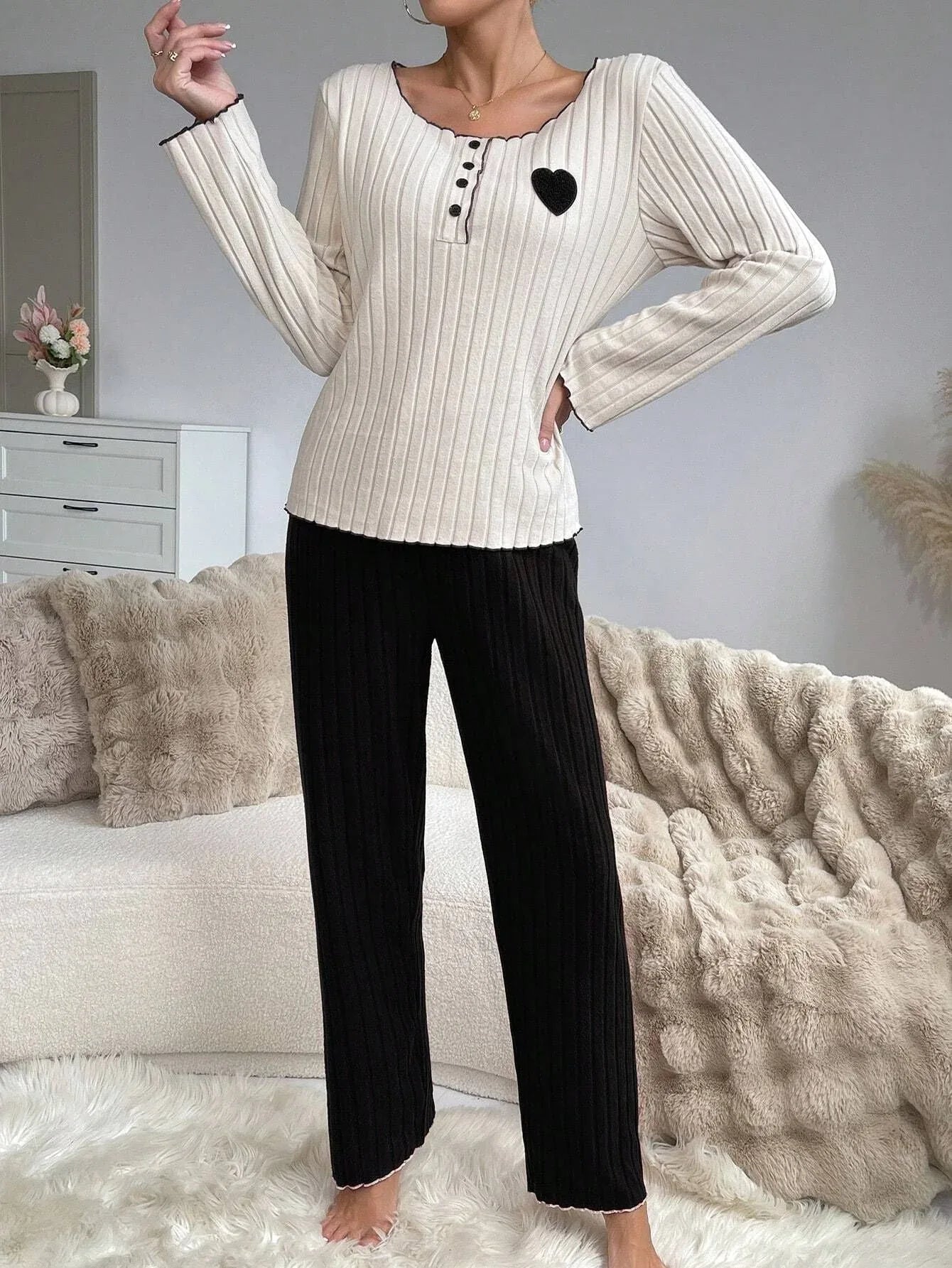 Coquette Heart Patch Ribbed Lounge Set - View 7 | WEUXS