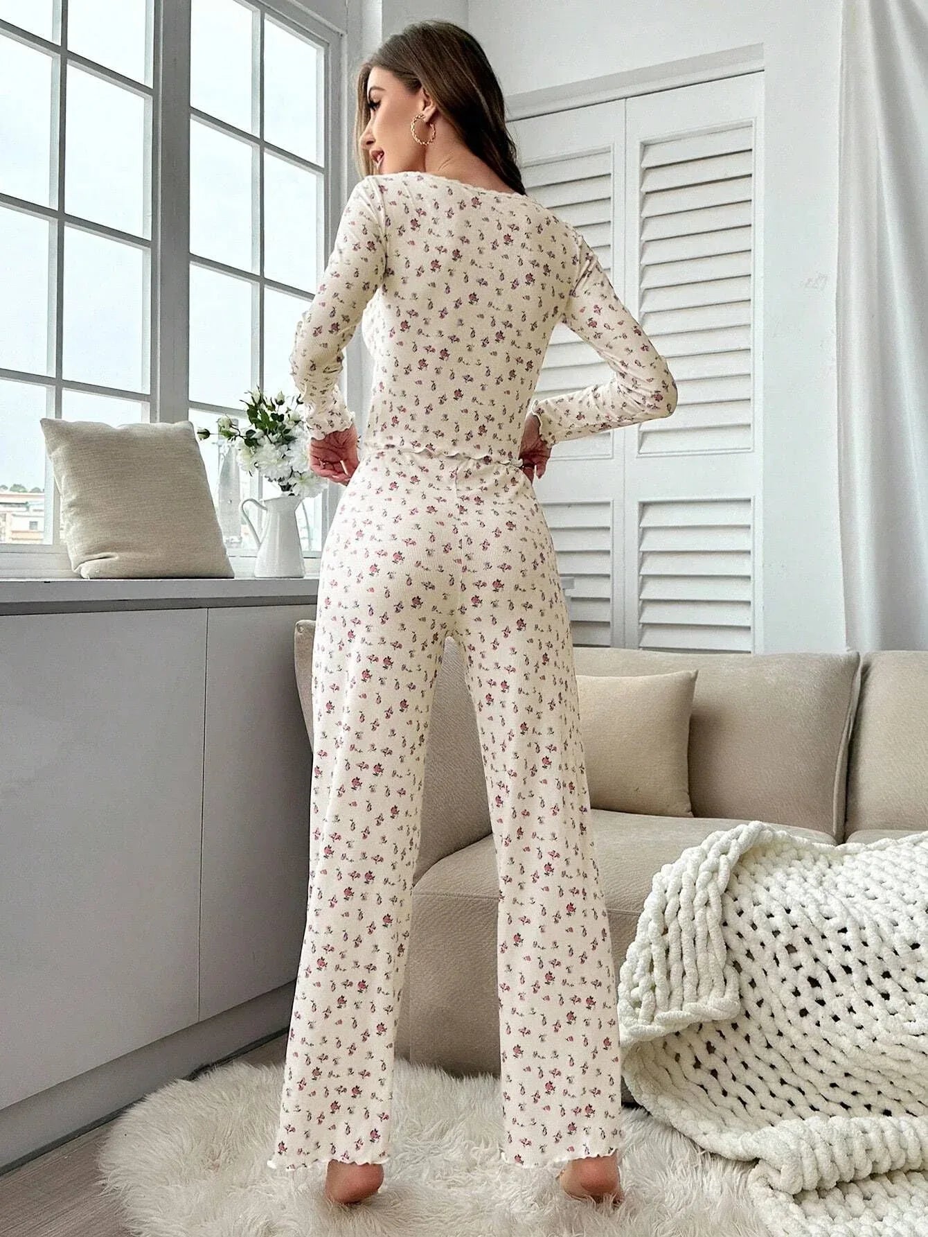 Ribbed Floral Pajama Set Secondary image
