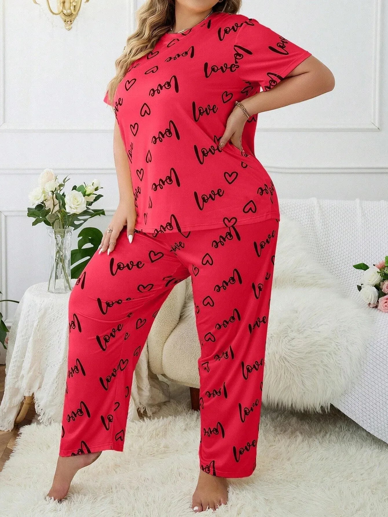 Plus Size "Love" Script Pajama Set - View 9 | WEUXS