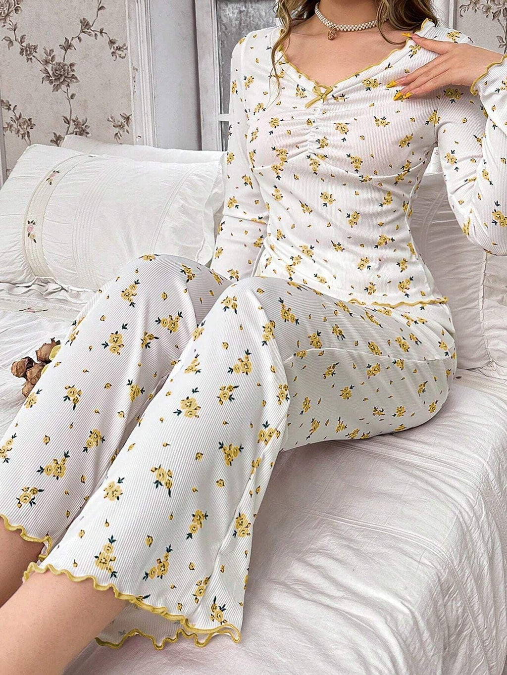 Coquette Ditsy Floral Ribbed Knit Pajama Set - WEUXS