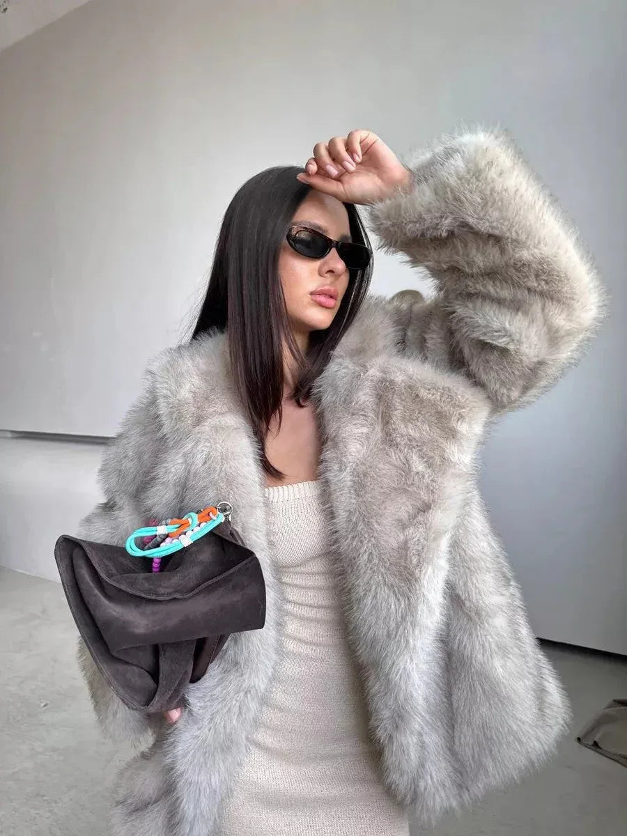 Faux fur mid-length coat with oversized lapel - View 6 | WEUXS