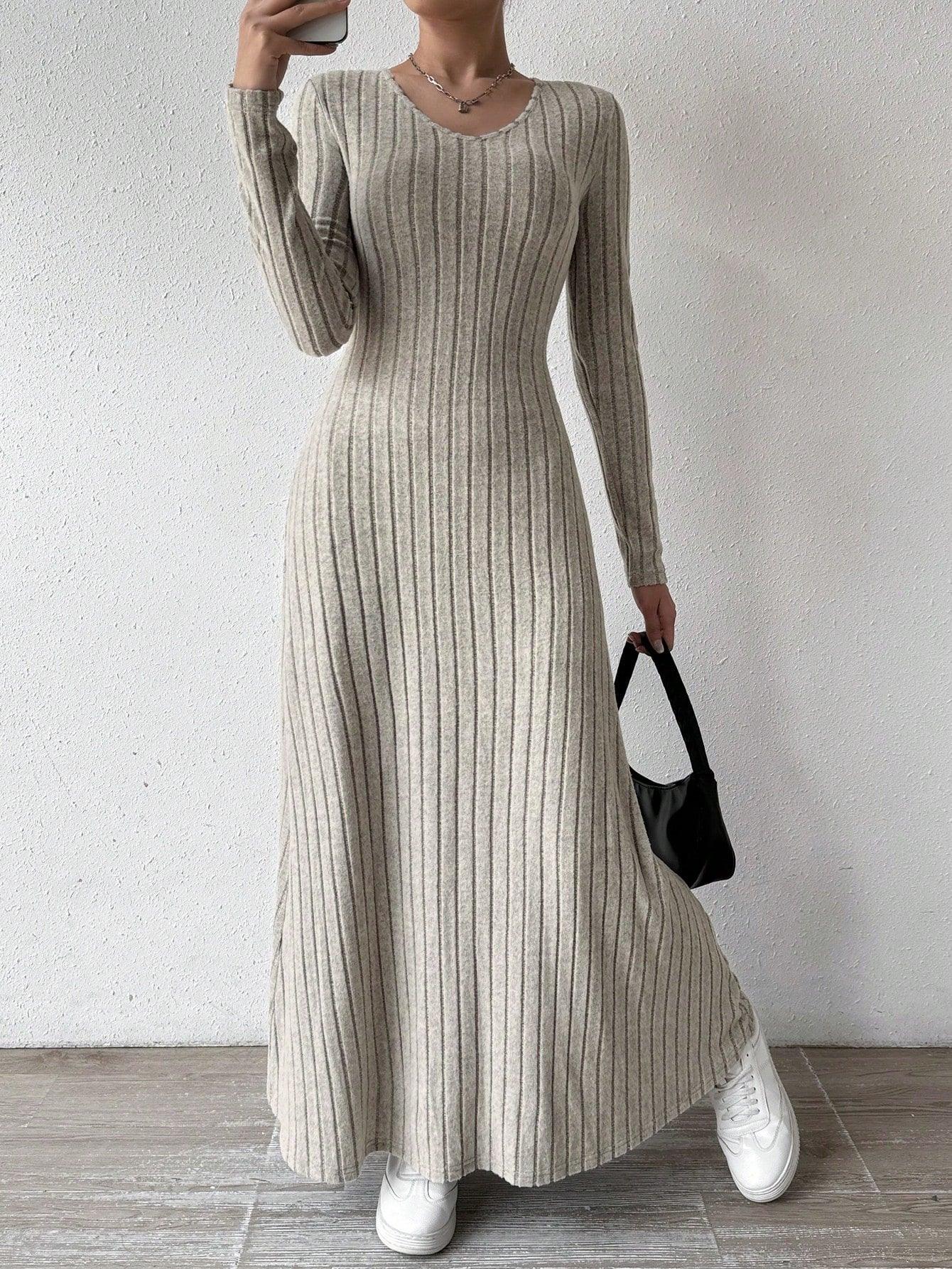 Ribbed knit maxi dress - View 6 | WEUXS