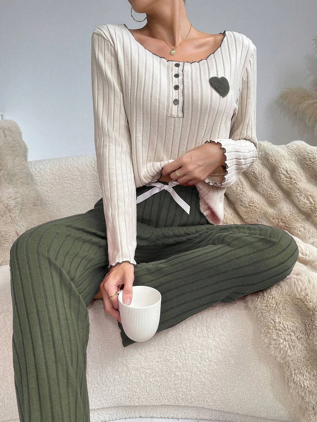 Ribbed lounge set with heart detail - View 19 | WEUXS