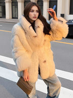 Premium faux fur coat with white and brown spots - View 6 | WEUXS