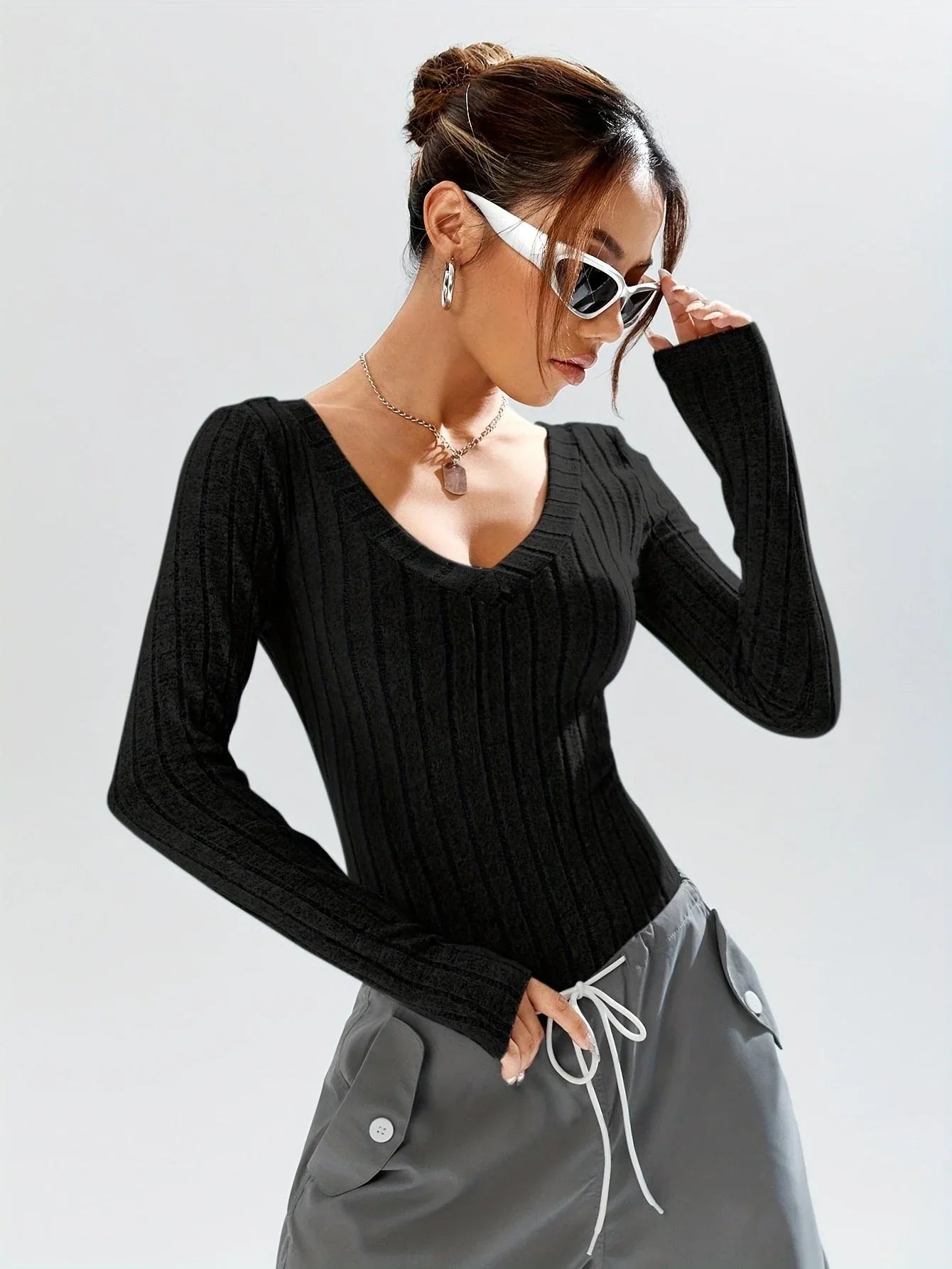 Heather Grey Deep V-Neck Ribbed Knit Bodysuit - WEUXS